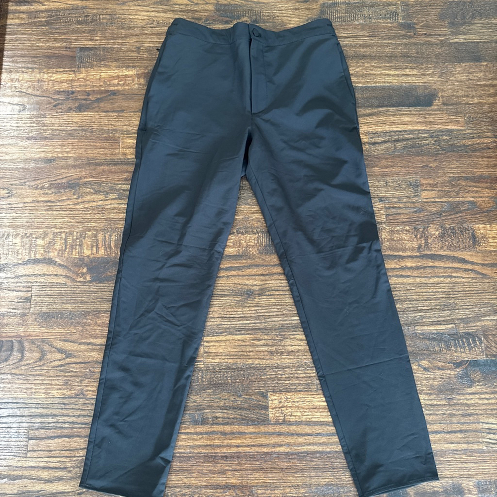 Men's Banana Republic Black Performance Slim-Tapered Joggers 33x29–ankle length